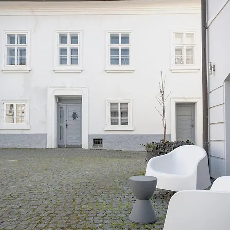 Apartment Tranquility - 3 Rooms, 48m2 Prag